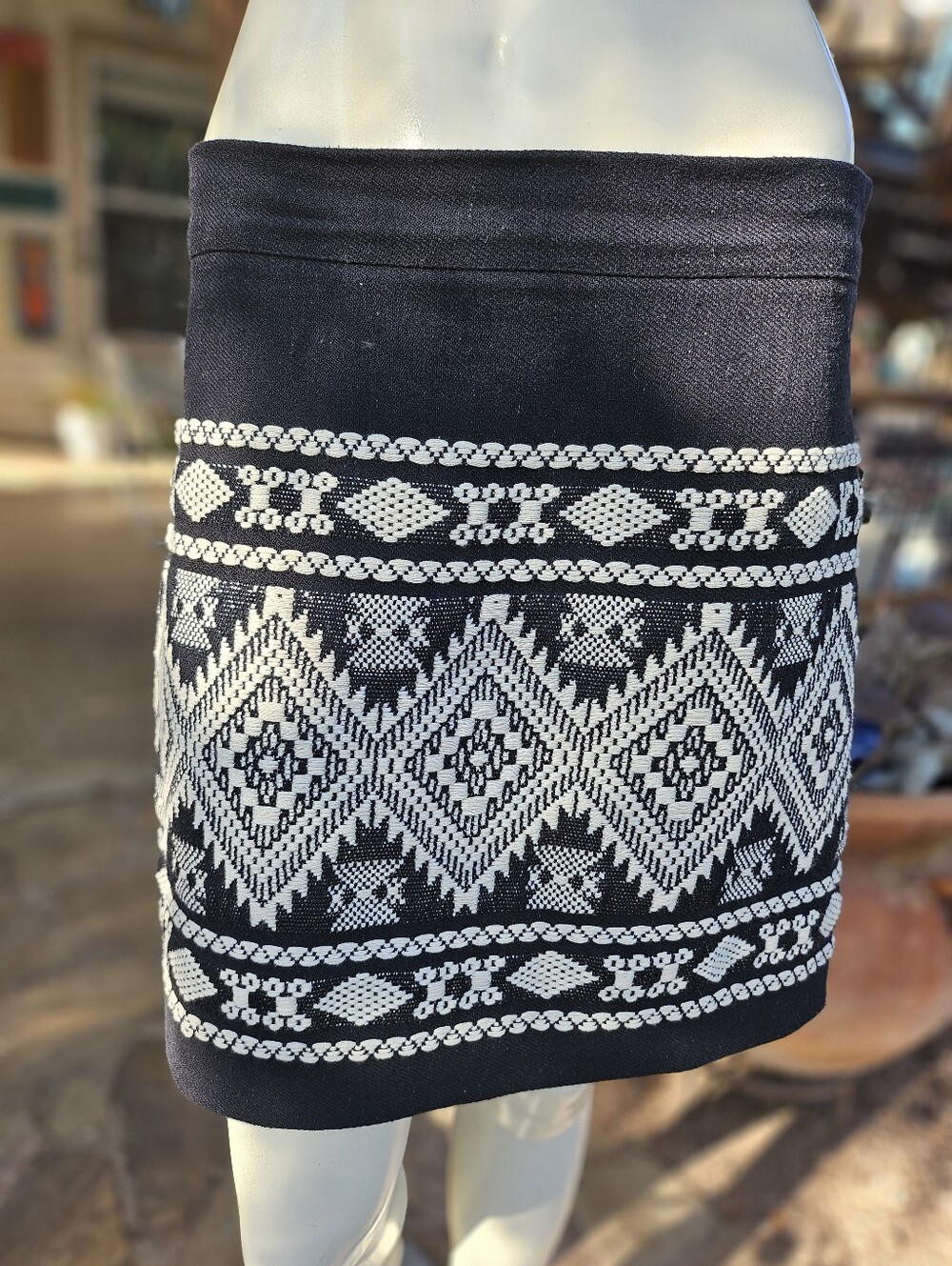 En Creme Black & Ivory Cotton Knit Tribal Pattern Mini Skirt Size L